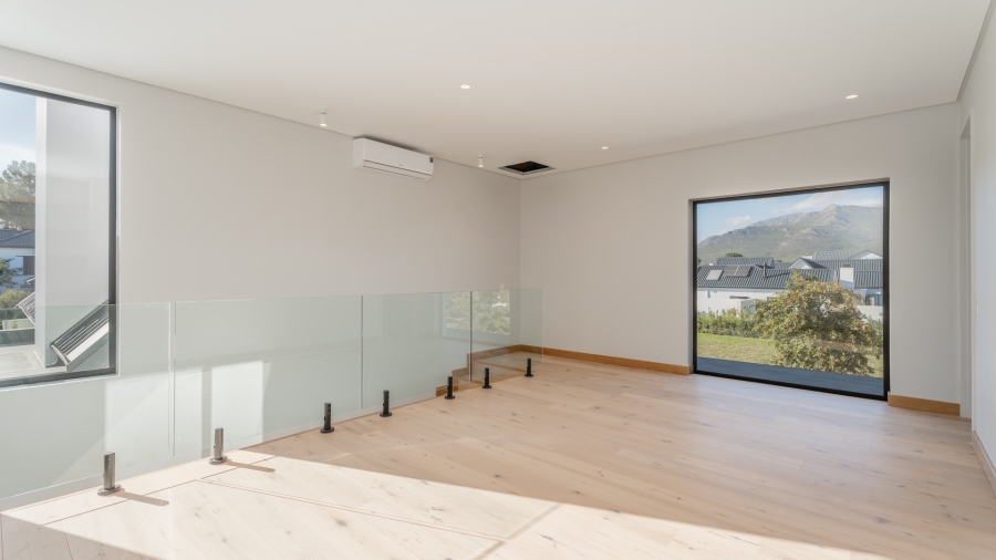 6 Bedroom Property for Sale in Val De Vie Estate Western Cape